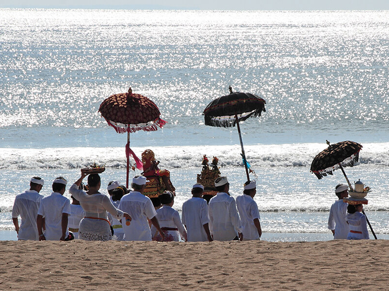 Erholsamer Abschluss der Asien Ferien: Götterinsel Bali mit ihren reichen Traditionen und langen Stränden