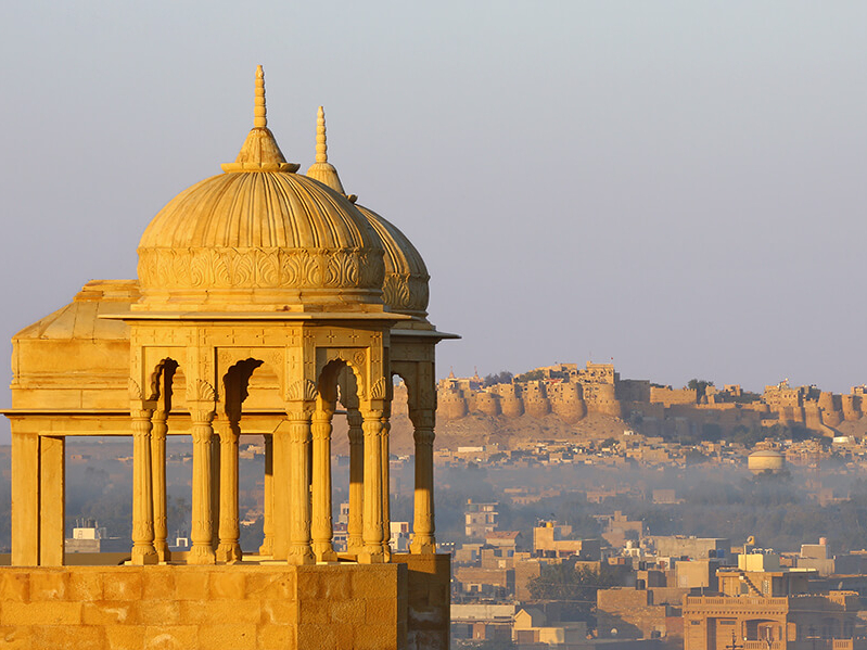 Unsere Rajasthan Rundreise führt bis ins goldene Jaisalmer in der Wüste Thar